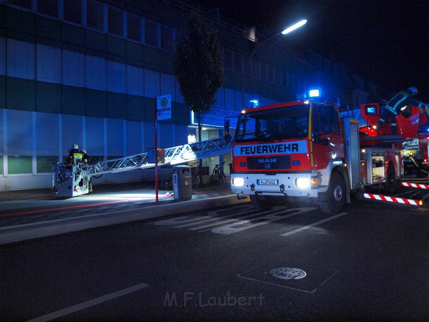 Explosion Feuer2 Koeln Zollstock Gottesweg C107.JPG